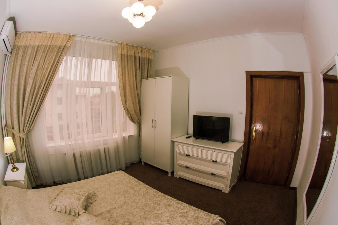 Hotel Cora Bistrita ภายนอก รูปภาพ